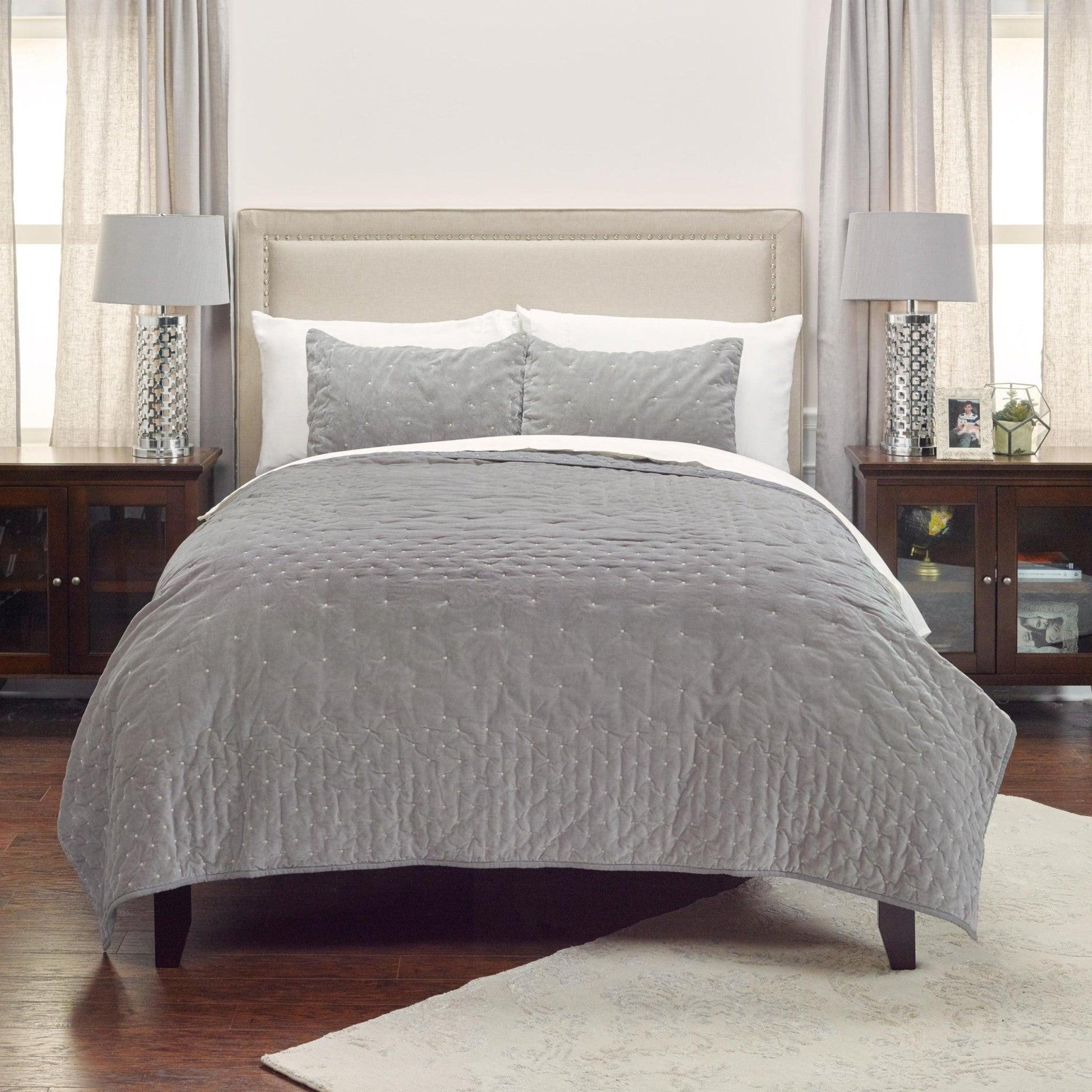 Gray Queen 100% Cotton 300 Thread Count Dry Clean Only Down Alternative Comforter - FurniFindUSA
