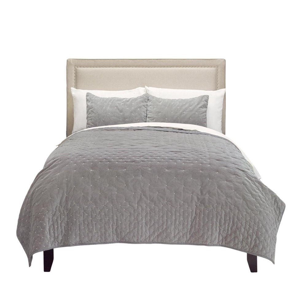 Gray Polka Dots Queen Quilt HomeRoots