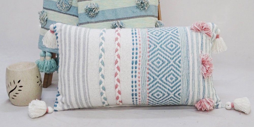 14" X 24" Blue And Pink Ribbed Zippered Handmade Cotton Blend Throw Pillow With Tassels — view 5