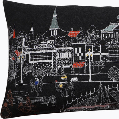 14" X 24" Black and White Wool Lumbar Throw Pillow FurniFindUSA