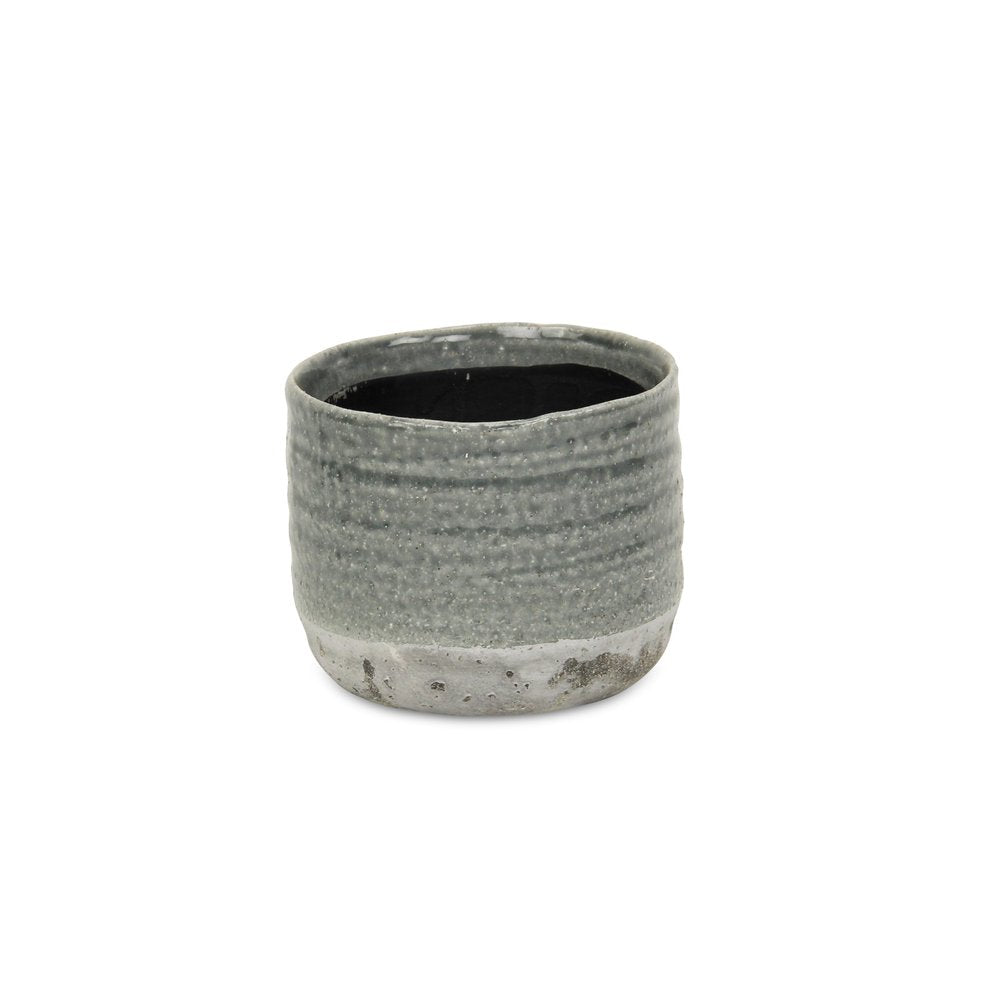 Gray Ceramic 19 Ounce Two Toned Round Distressed Pot Planter HomeRoots