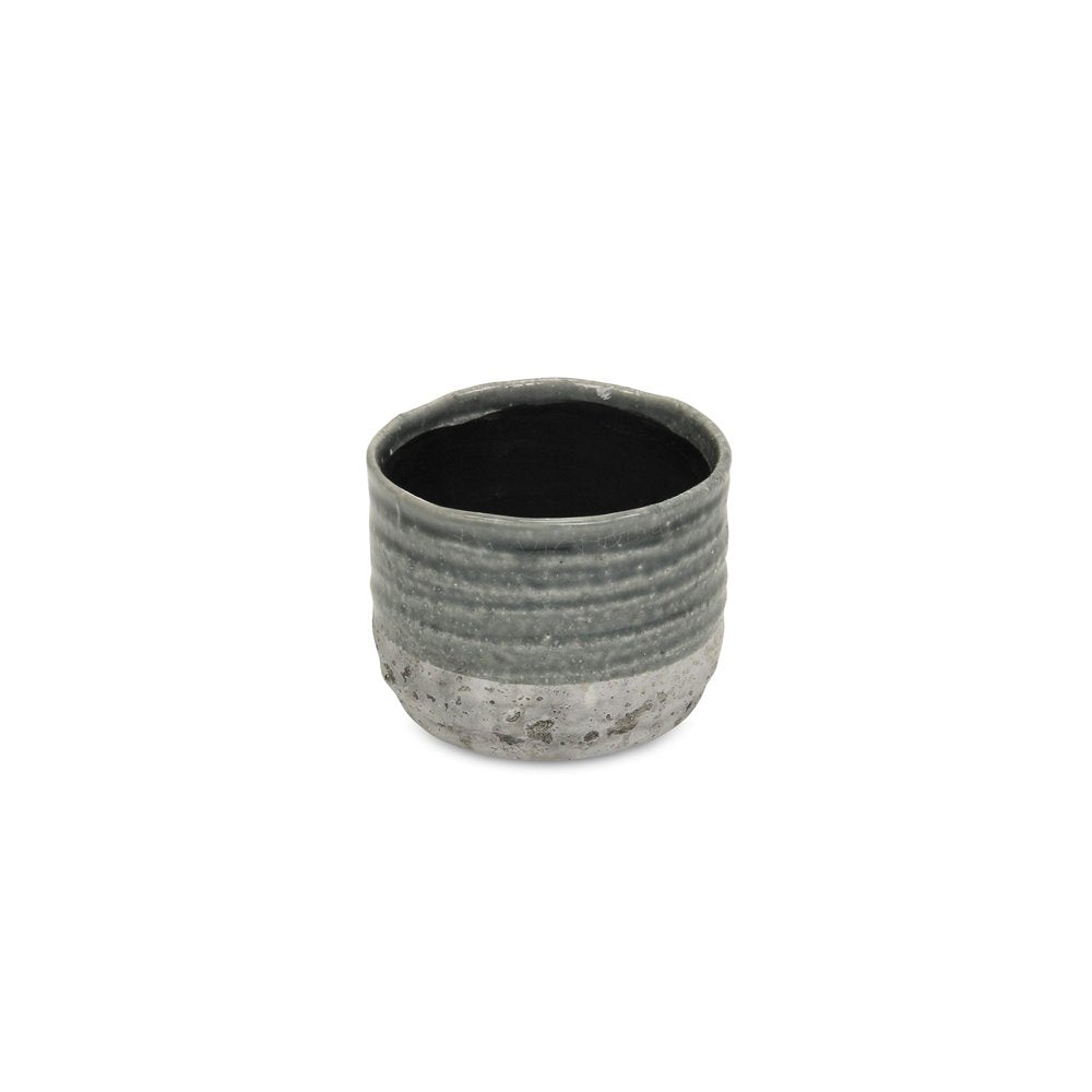 Gray Ceramic 36 Ounce Two Toned Round Distressed Pot Planter HomeRoots