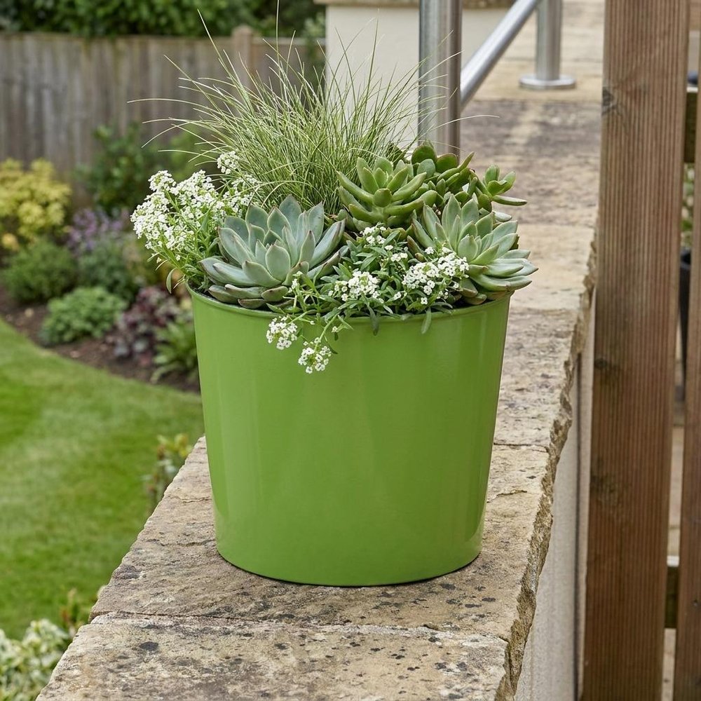 7" Lime Green Recycled Plastic Indoor Outdoor Round Pot Planter HomeRoots
