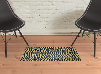 2' X 3' Black and Gold Animal Print Shag Handmade Non Skid Area Rug - 47.5" (L) x 71.0" (W) x 0.25" (H)