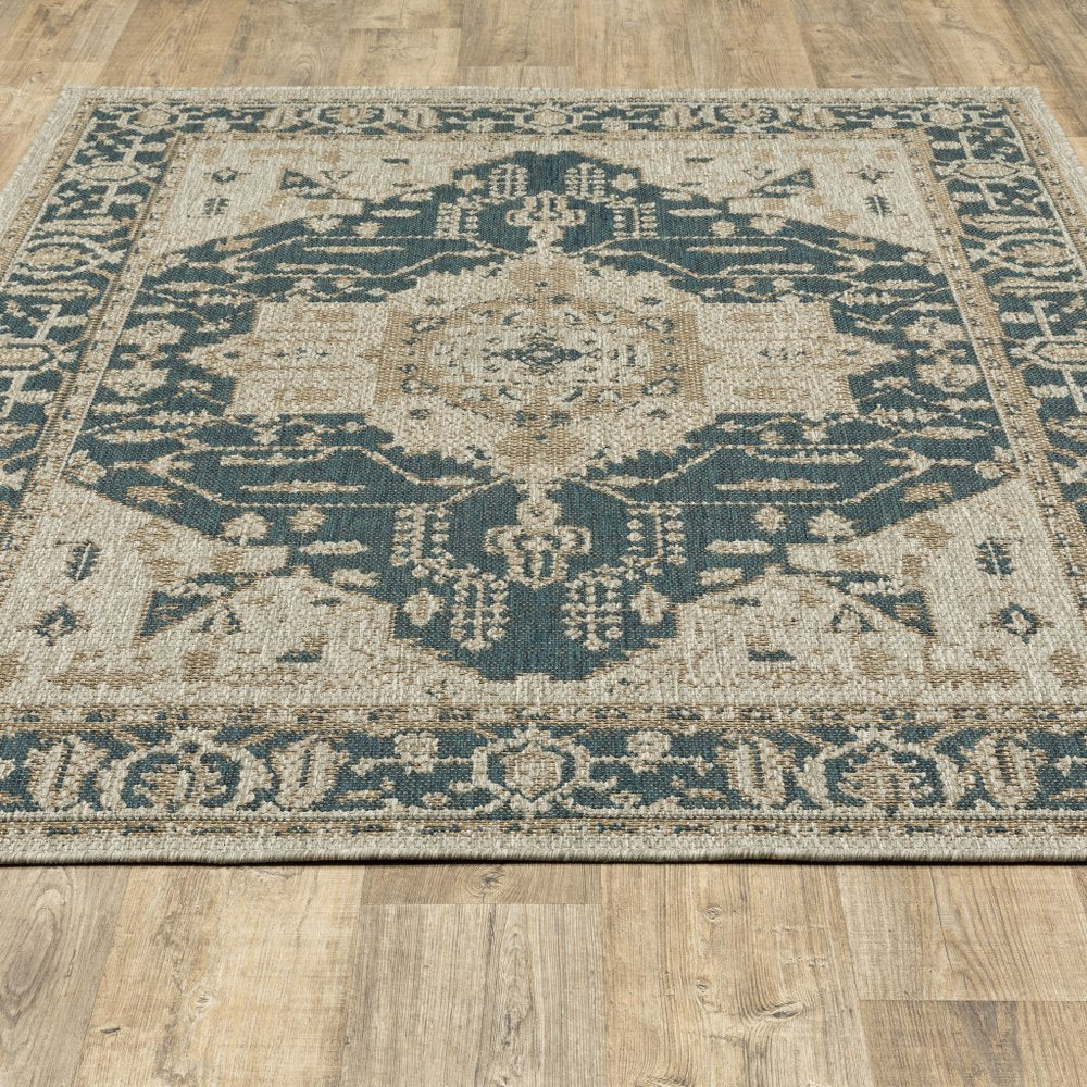 7' X 9' Gray Oriental Stain Resistant Indoor Outdoor Area Rug — view 9