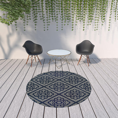 8' X 8' Blue and Ivory Round Geometric Stain Resistant Indoor Outdoor Area Rug - 0" (L) x 94" (W) x 94" (H)