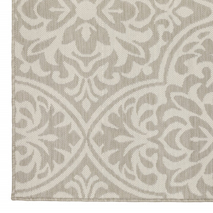 8' X 10' Gray and Ivory Floral Stain Resistant Indoor Outdoor Area Rug - 0" (L) x 120" (W) x 94" (H)