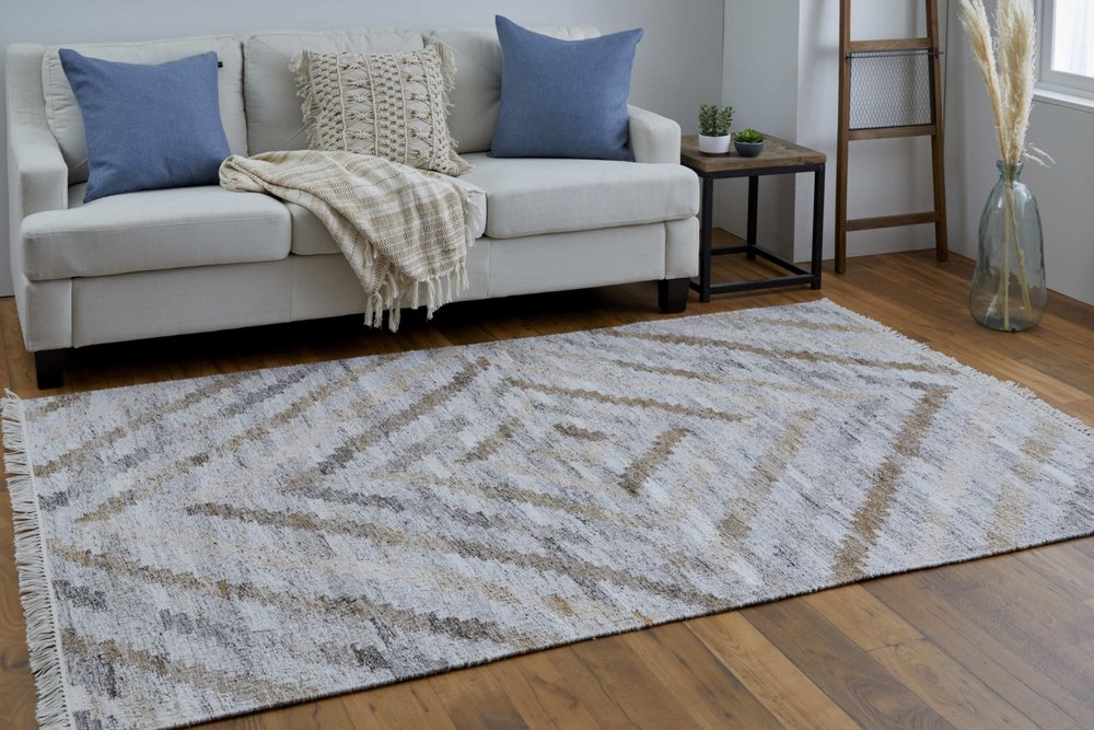5' X 8' Gray And Brown Geometric Hand Woven Area Rug With Fringe HomeRoots