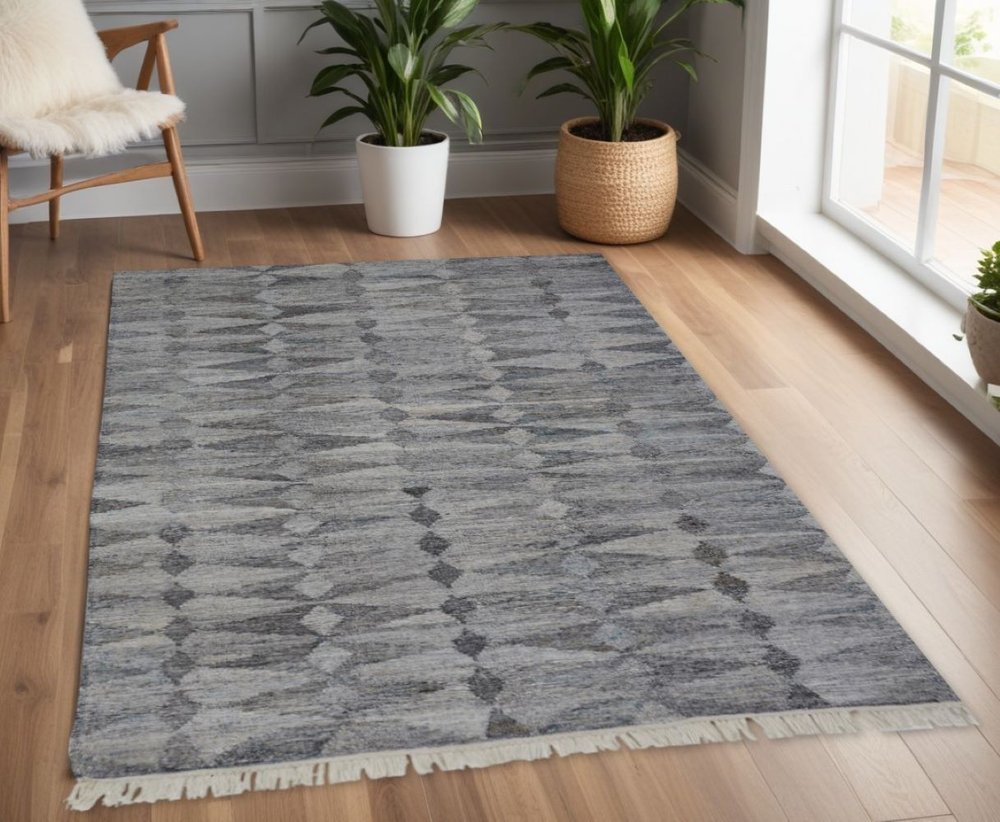 4' X 6' Gray And Black Geometric Hand Woven Area Rug With Fringe — view 2