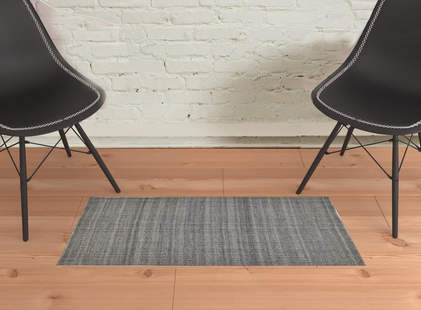 2' X 3' Gray And Ivory Hand Woven Area Rug - 45.0" (L) x 69.0" (W) x 1.0" (H)