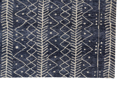 2' X 3' Blue And Ivory Striped Stain Resistant Area Rug - 45.0" (L) x 69.0" (W) x 0.32" (H)