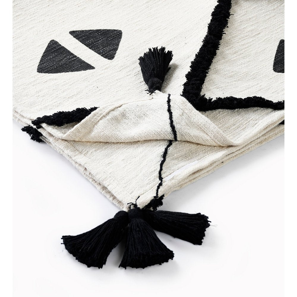 50" X 60" Black and White Woven Cotton Geometric Throw Blanket with Tassels HomeRoots