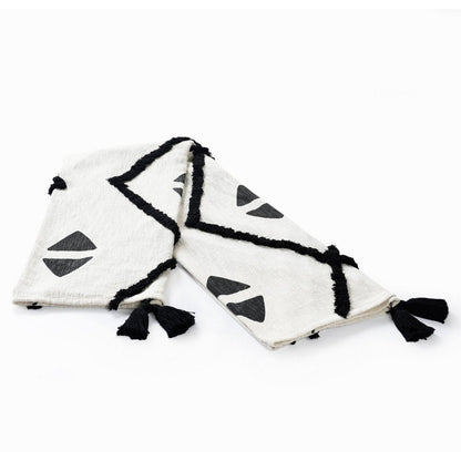 50" X 60" Black and White Woven Cotton Geometric Throw Blanket with Tassels HomeRoots