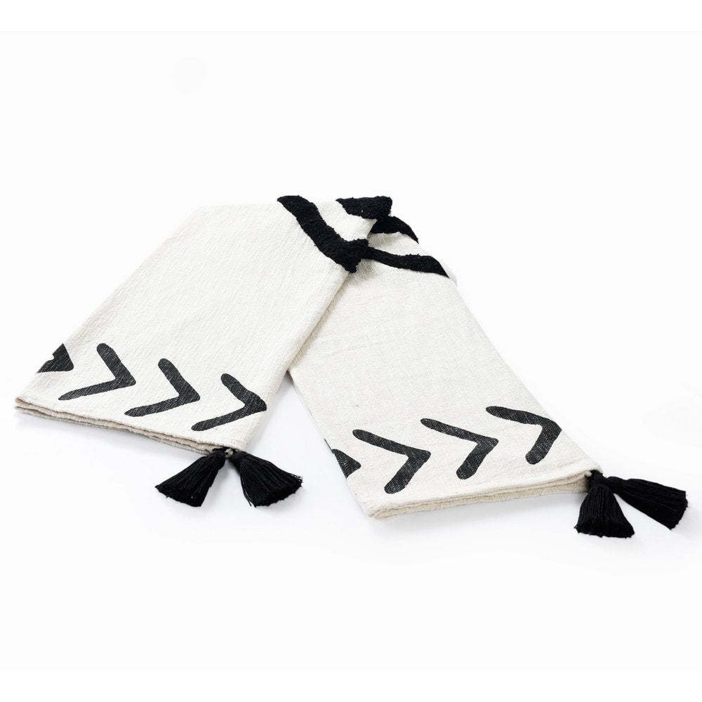 50" X 60" Black and White Woven Cotton Geometric Throw Blanket with Tassels HomeRoots
