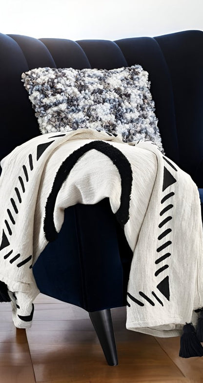 50" X 60" Black and White Woven Cotton Geometric Throw Blanket with Tassels HomeRoots