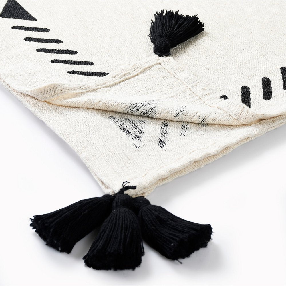 50" X 60" Black and White Woven Cotton Geometric Throw Blanket with Tassels HomeRoots