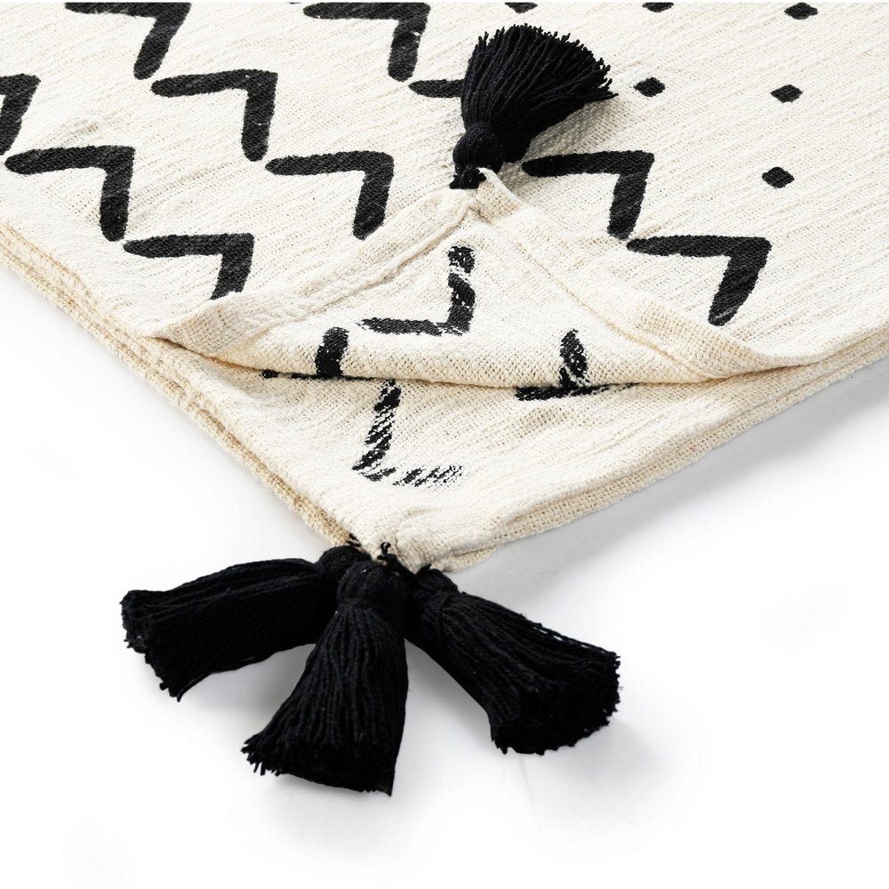 50" X 60" Black and White Woven Cotton Chevron Throw Blanket with Tassels HomeRoots