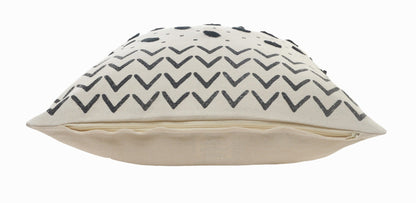 20" X 20" Cream And Black 100% Cotton Chevron Zippered Pillow FurniFindUSA