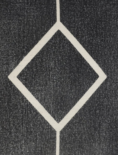 20" X 20" White And Black 100% Cotton Geometric Zippered Pillow HomeRoots