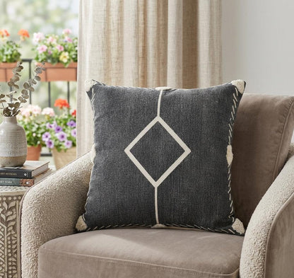 20" X 20" White And Black 100% Cotton Geometric Zippered Pillow HomeRoots
