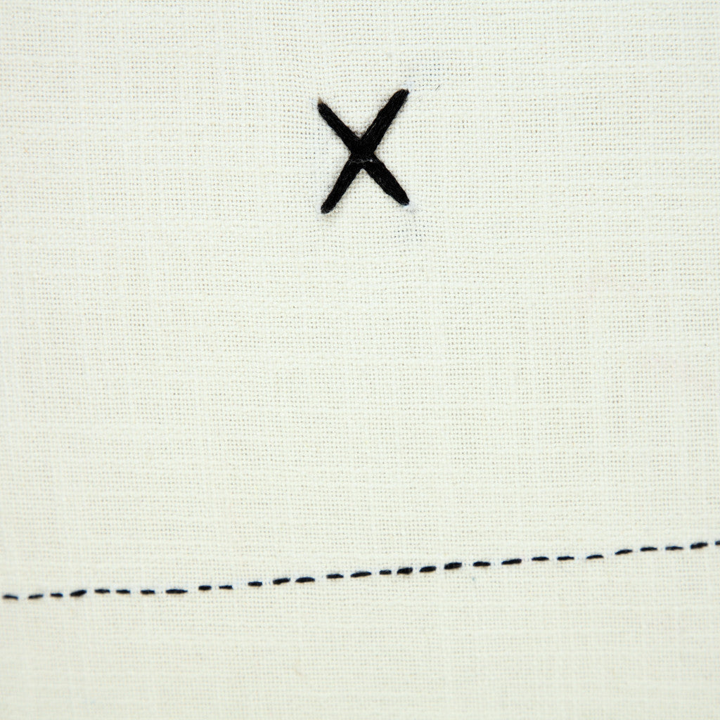20" X 20" Off-White And Black 100% Cotton Geometric Zippered Pillow FurniFindUSA