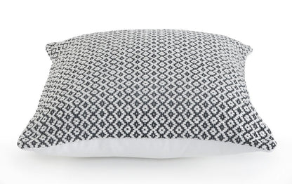 18" X 18" Black And White 100% Cotton Geometric Zippered Pillow HomeRoots