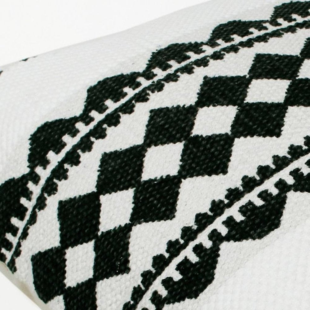 20" X 20" Black And White 100% Cotton Geometric Zippered Pillow HomeRoots