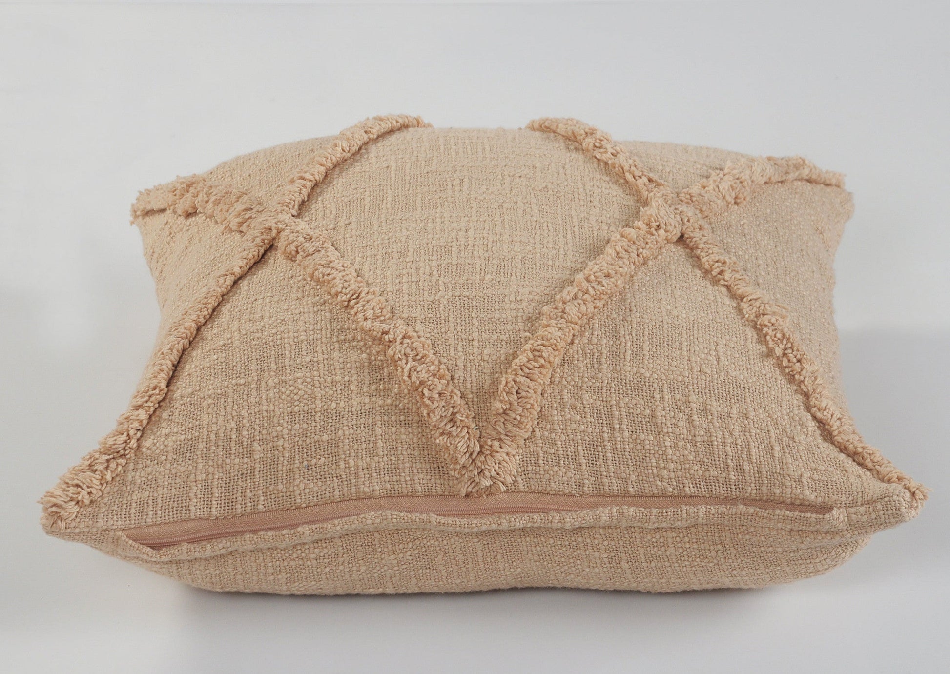 18" X 18" Taupe And Brown 100% Cotton Geometric Zippered Pillow FurniFindUSA
