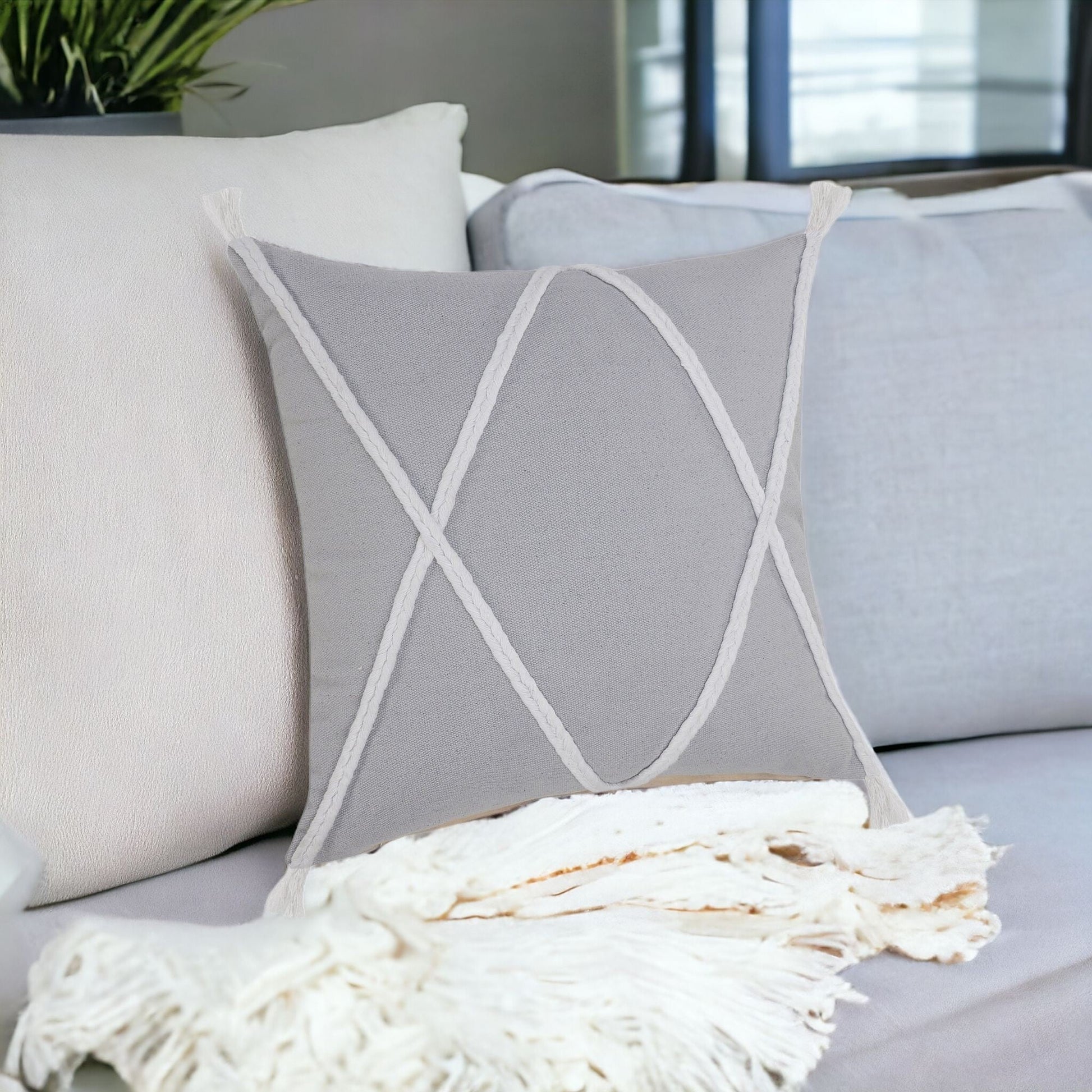 20" X 20" Light Gray And White 100% Cotton Coastal Zippered Pillow FurniFindUSA