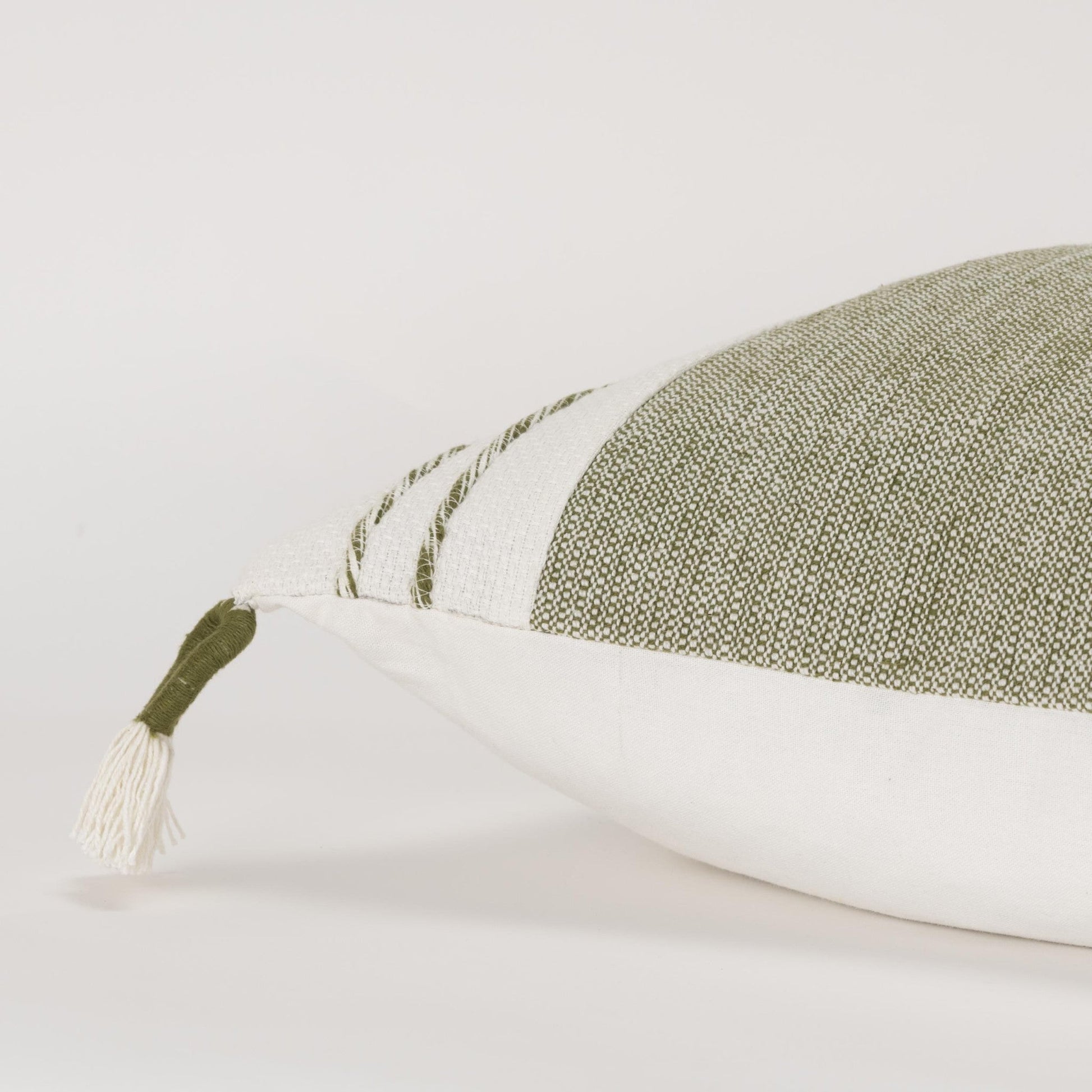 20" Green and White Color Block Cotton Throw Pillow With Tassels FurniFindUSA