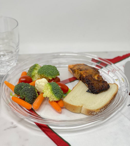 Clear Four Piece Round Swirl Acrylic Service For Four Dinner Plate Set HomeRoots