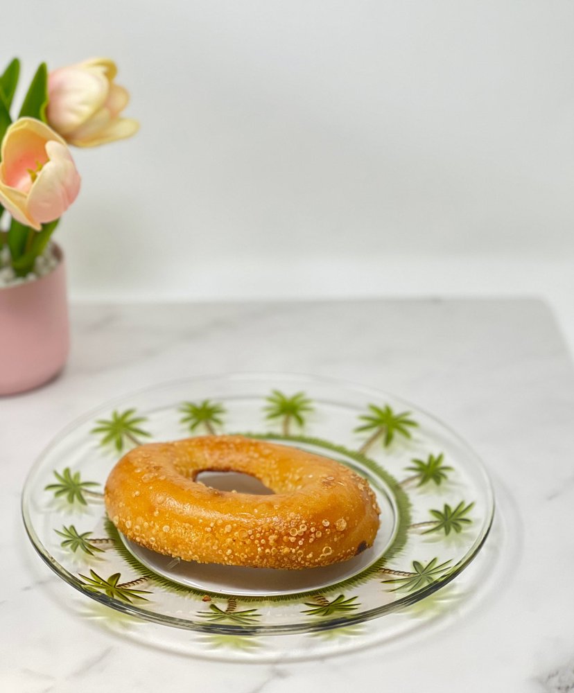 Clear and Green Four Piece Palm Tree Acrylic Service For Four Dinner Plate Set HomeRoots