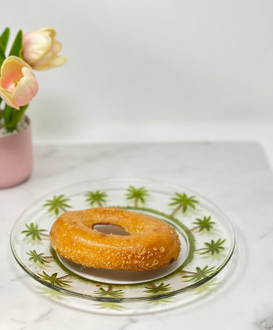 Clear and Green Four Piece Palm Tree Acrylic Service For Four Dinner Plate Set HomeRoots