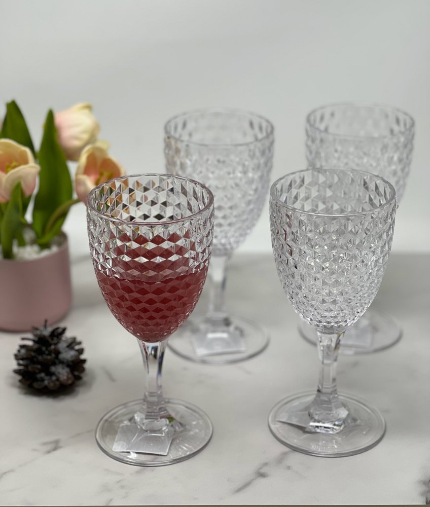 Set of Four Clear Diamond Acrylic Stemmed All Purpose Wine Glass HomeRoots