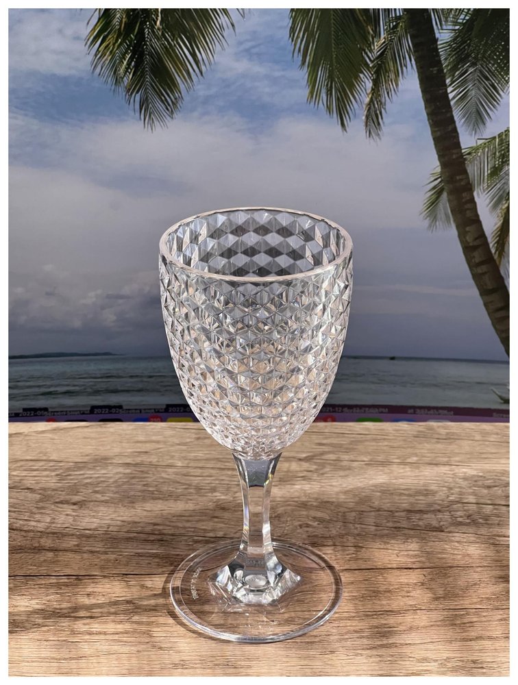 Set of Four Clear Diamond Acrylic Stemmed All Purpose Wine Glass HomeRoots