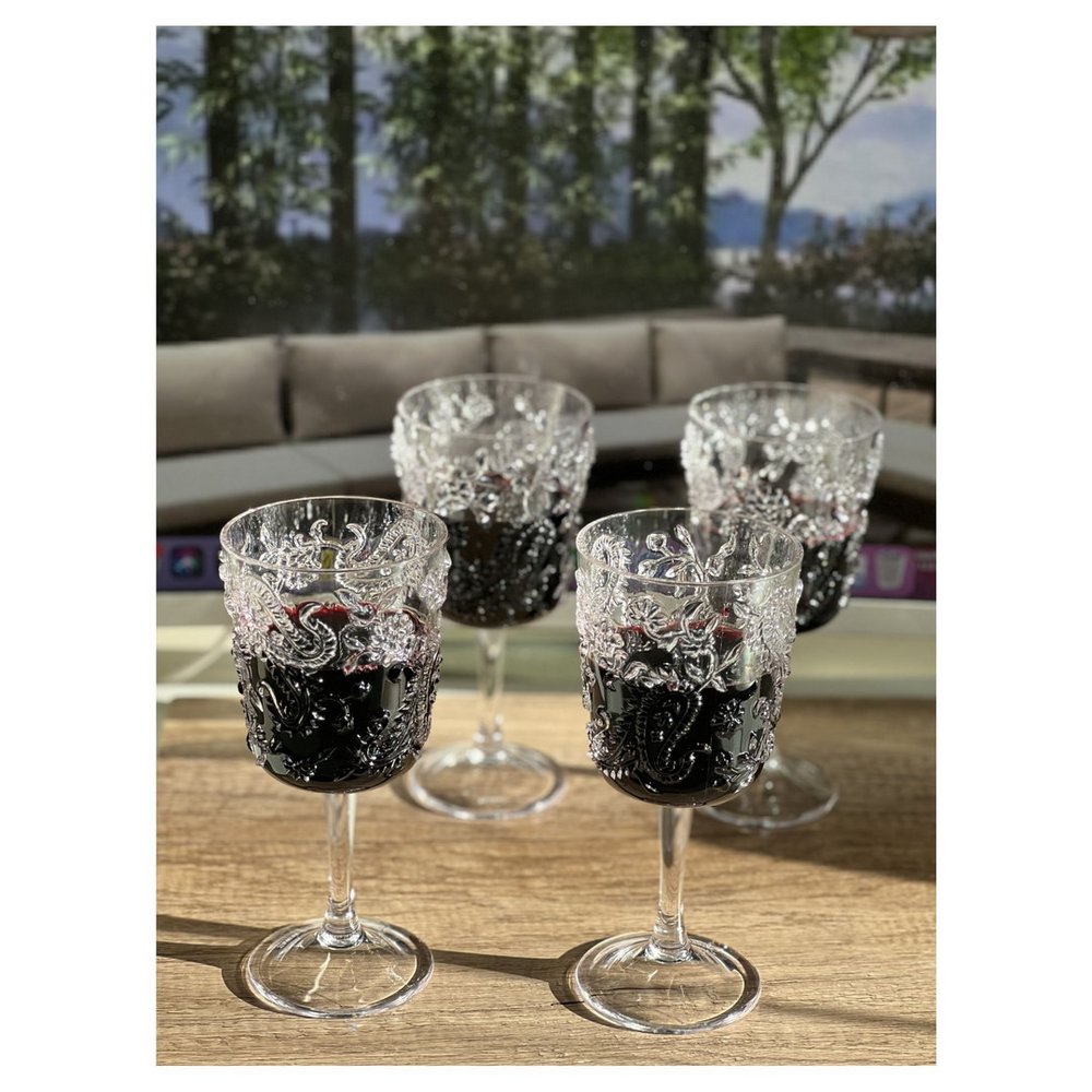 Set of Four Clear Paisley Acrylic Stemmed All Purpose Wine Glass HomeRoots