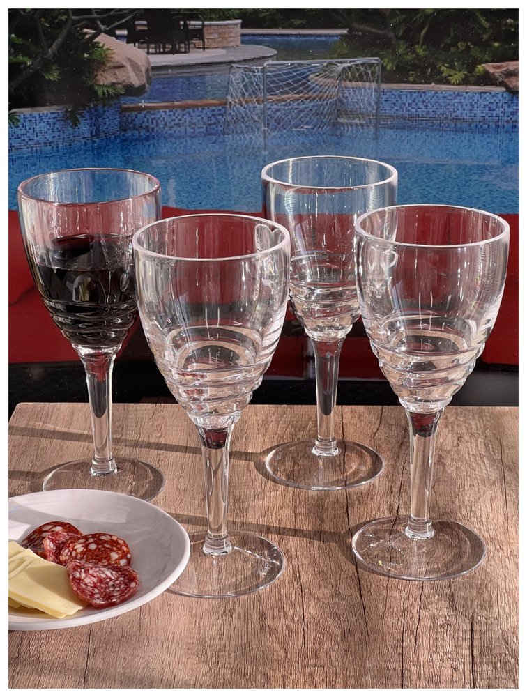 Set of Four Clear Swirl Acrylic Stemmed All Purpose Wine Glass HomeRoots