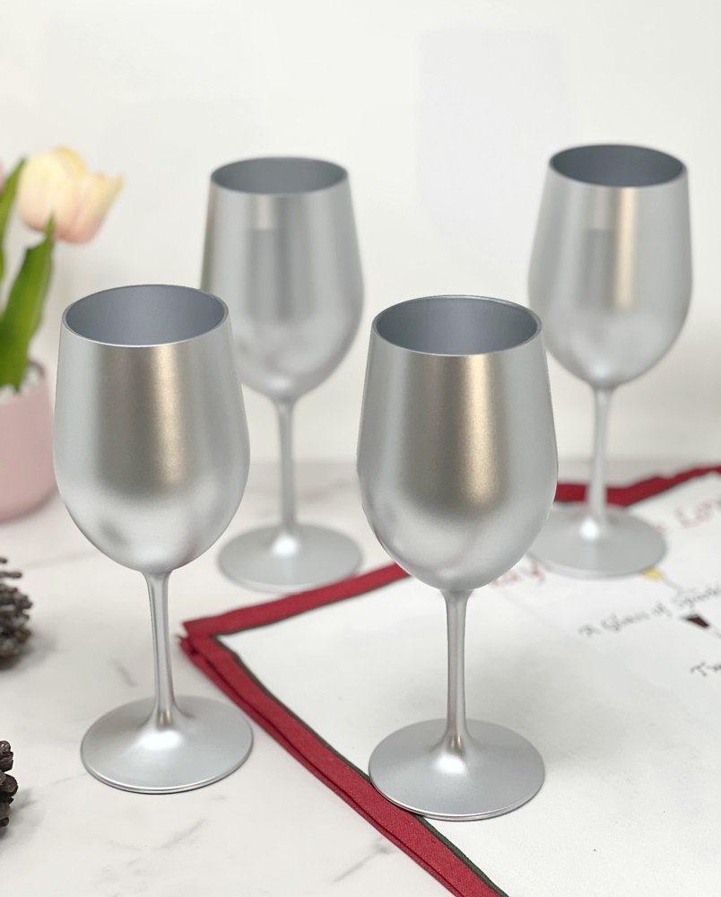 Set of Four Silver Acrylic Stemmed All Purpose Wine Glass HomeRoots