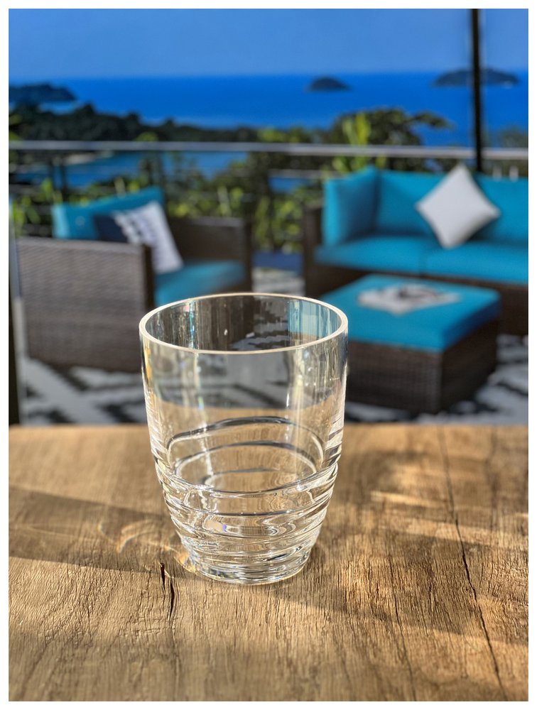 Set of Four Clear Acrylic Stemless Whiskey Glass HomeRoots