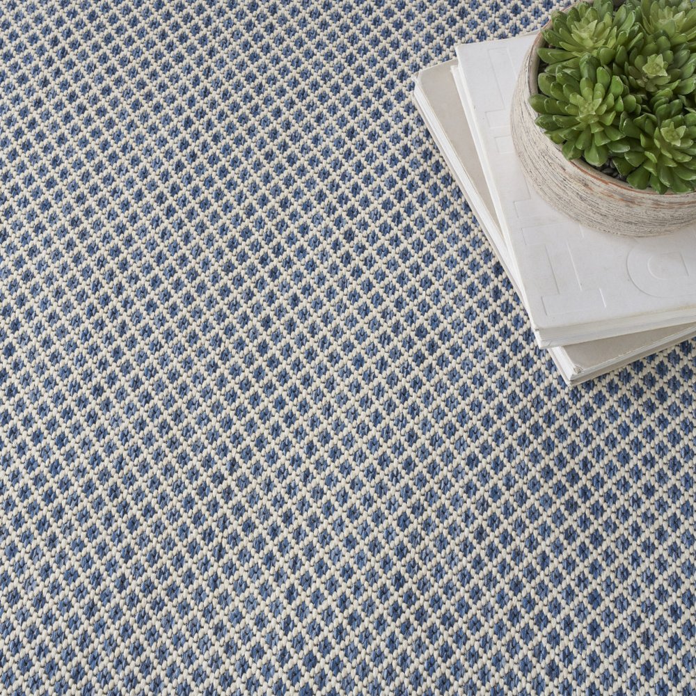 8' Blue and Ivory Indoor Outdoor Area Rug