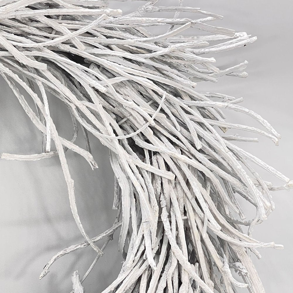 28" White Willow Dried Wreath HomeRoots
