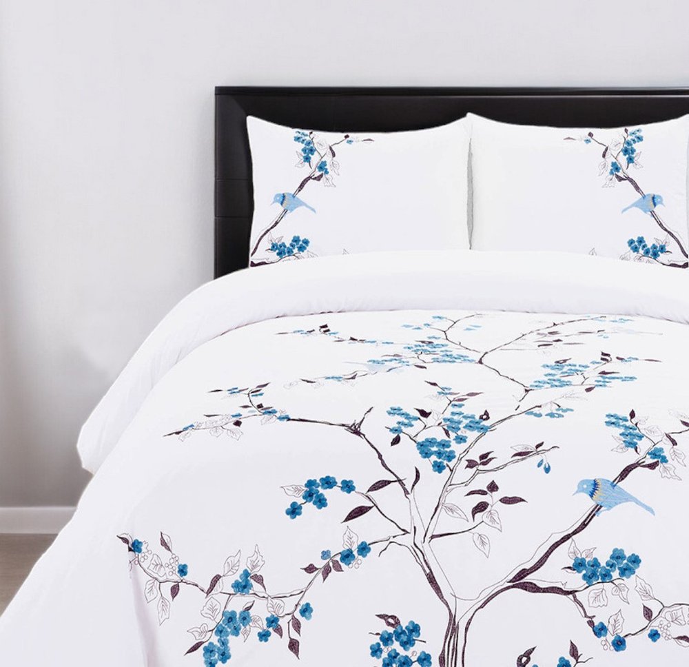 Blue and White King 100% Cotton 200 Thread Count Washable Duvet Cover Set HomeRoots