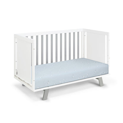 Gray and White Solid and Manufactured Wood Standard Three In One Convertible Crib