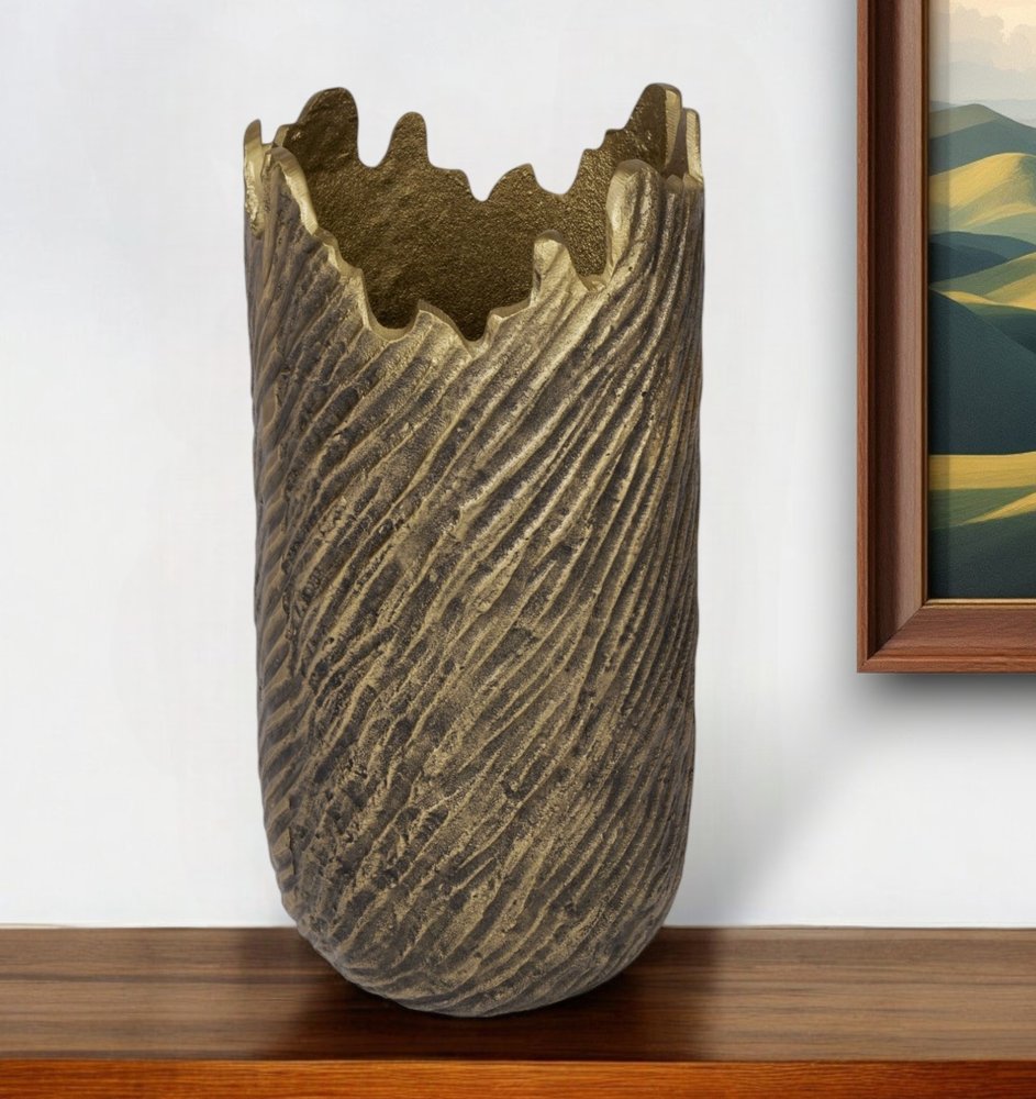 17" Gold Abstract Aluminum Table Vase HomeRoots