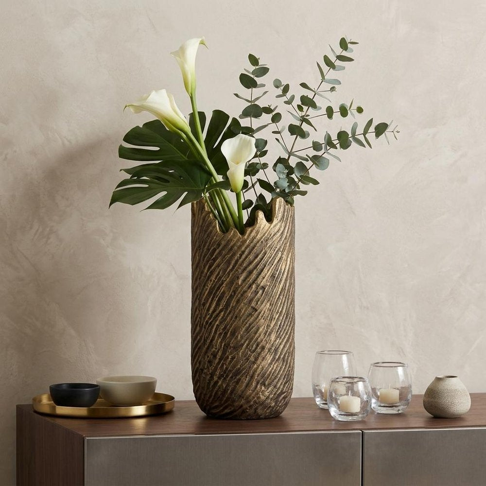 17" Gold Abstract Aluminum Table Vase HomeRoots