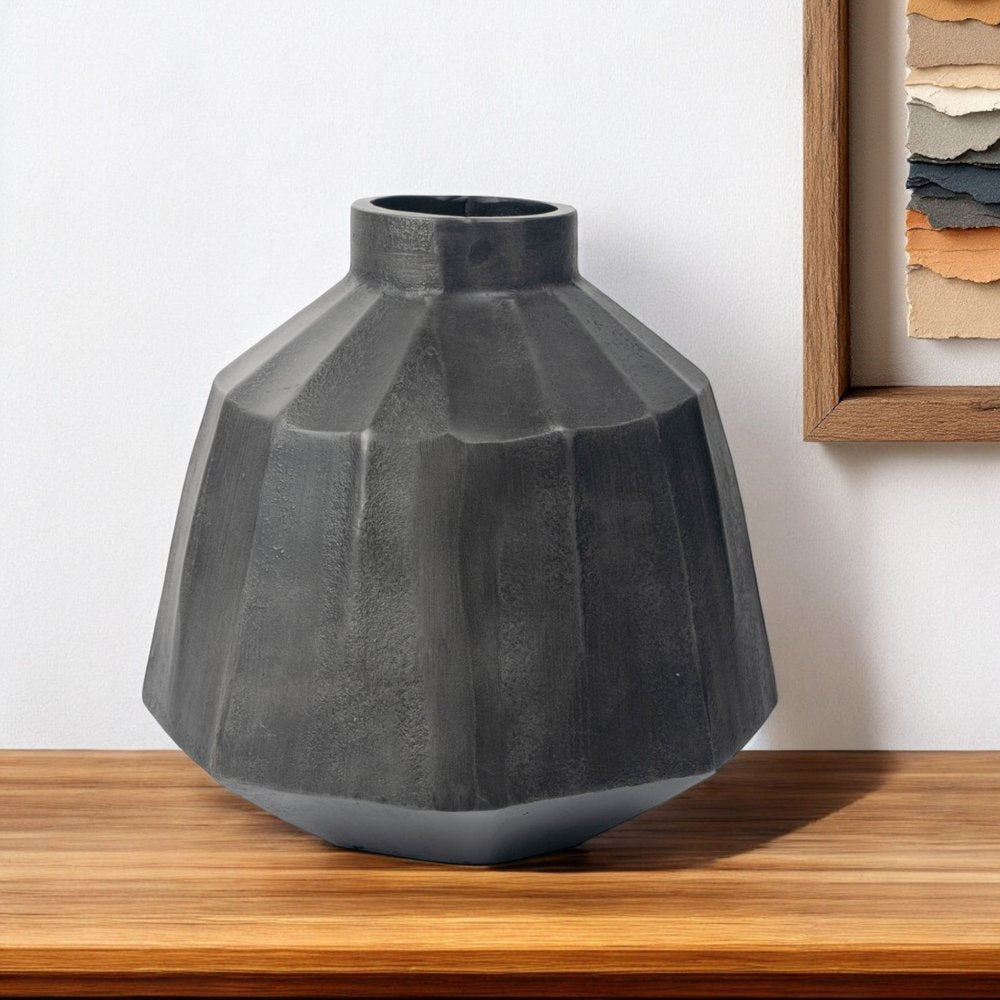 11" Gray Geometric Round Aluminum Table Vase HomeRoots