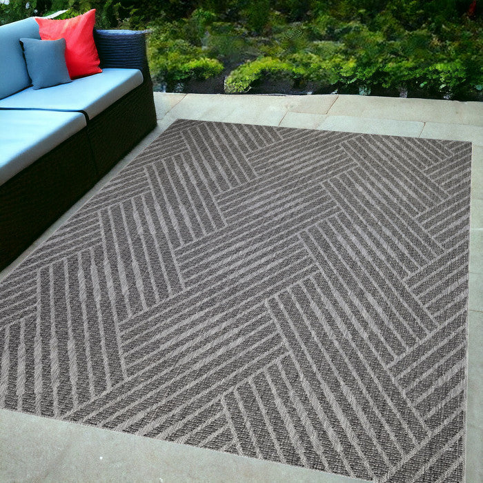 8' x 10' Beige Geometric Stain Resistant Indoor Outdoor Area Rug