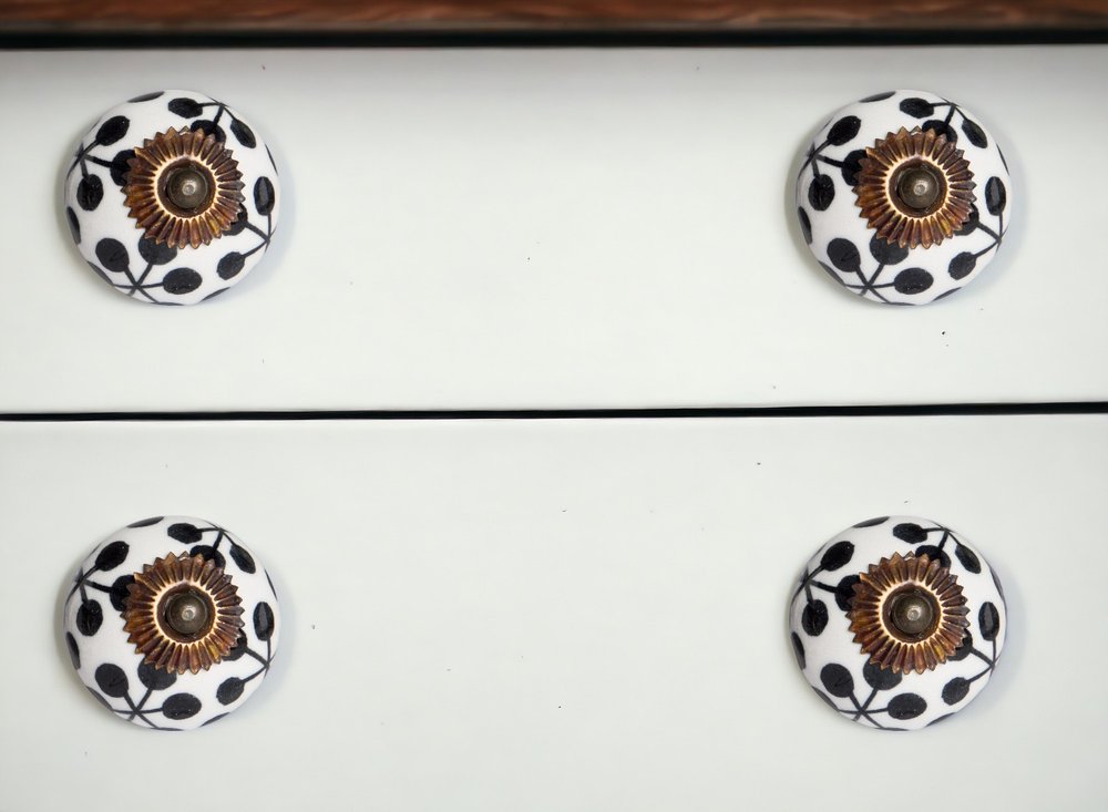 Set of Eight Black And White Ceramic And Metal Drawer Pull Knobs HomeRoots