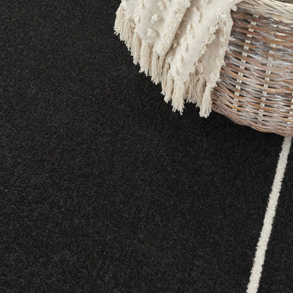 5' X 7' Black And Ivory Indoor Outdoor Area Rug HomeRoots