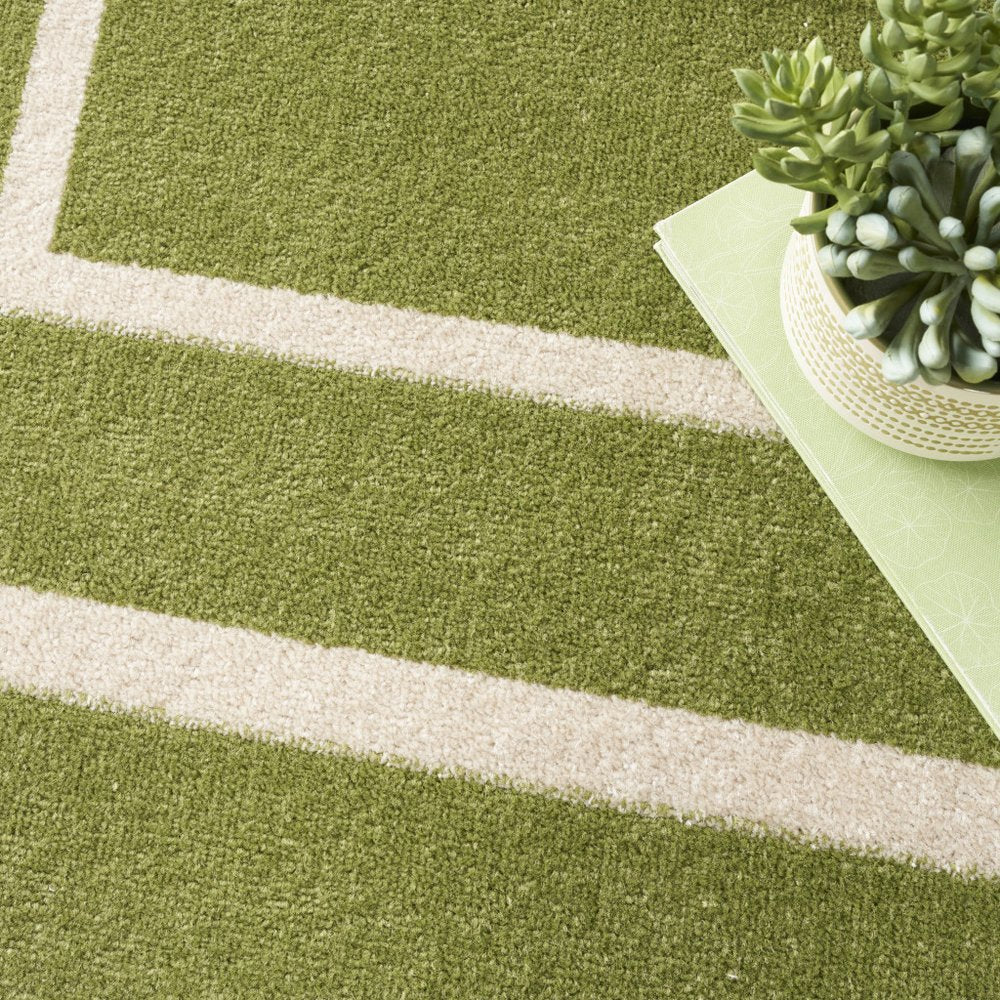 8' X 10' Green And Ivory Indoor Outdoor Area Rug — view 7